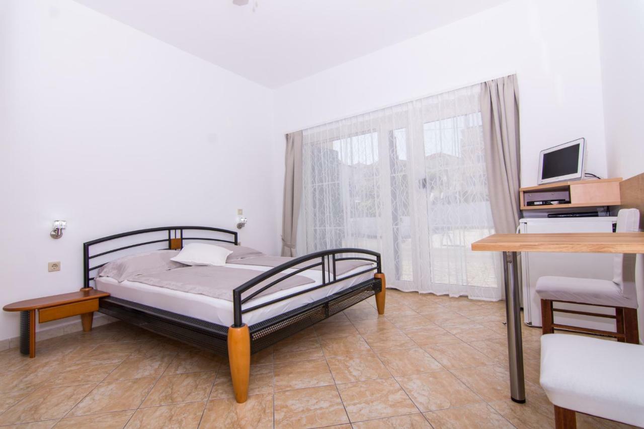 Apartmani Juric Trogir Ngoại thất bức ảnh