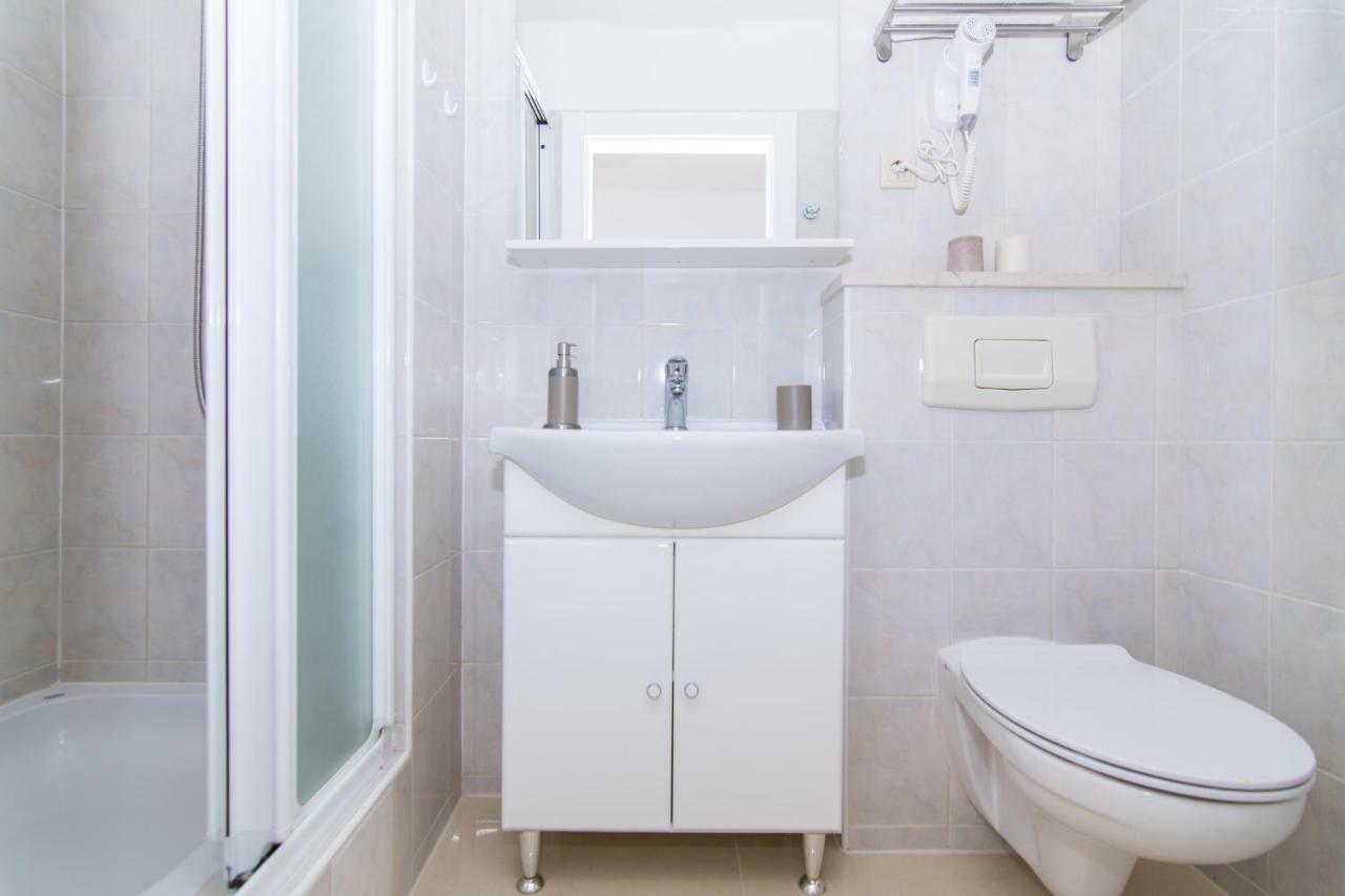 Apartmani Juric Trogir Ngoại thất bức ảnh