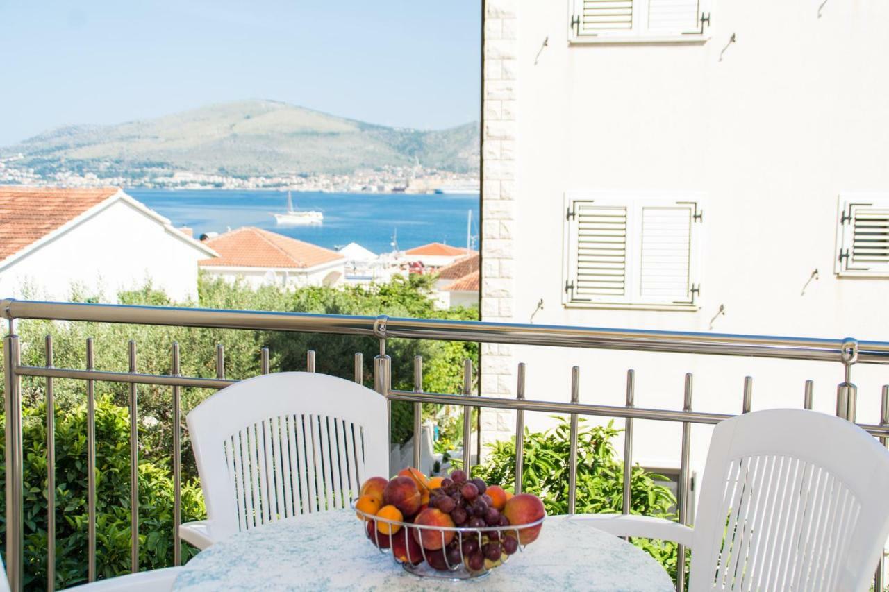 Apartmani Juric Trogir Ngoại thất bức ảnh