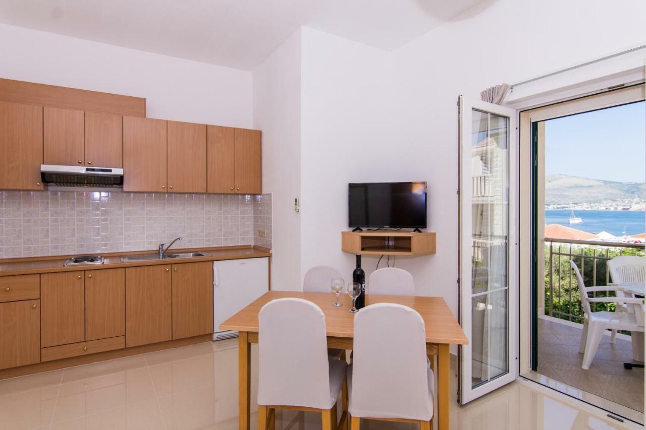 Apartmani Juric Trogir Ngoại thất bức ảnh