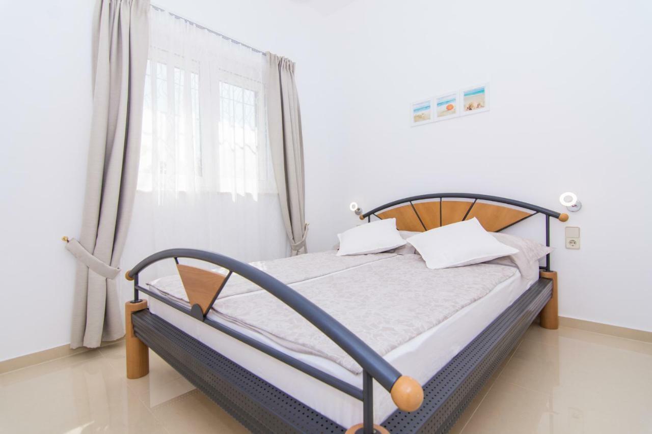 Apartmani Juric Trogir Ngoại thất bức ảnh