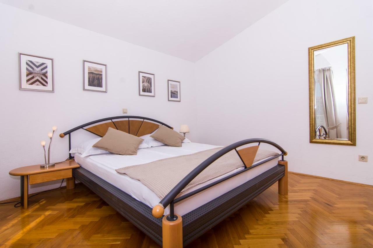 Apartmani Juric Trogir Ngoại thất bức ảnh