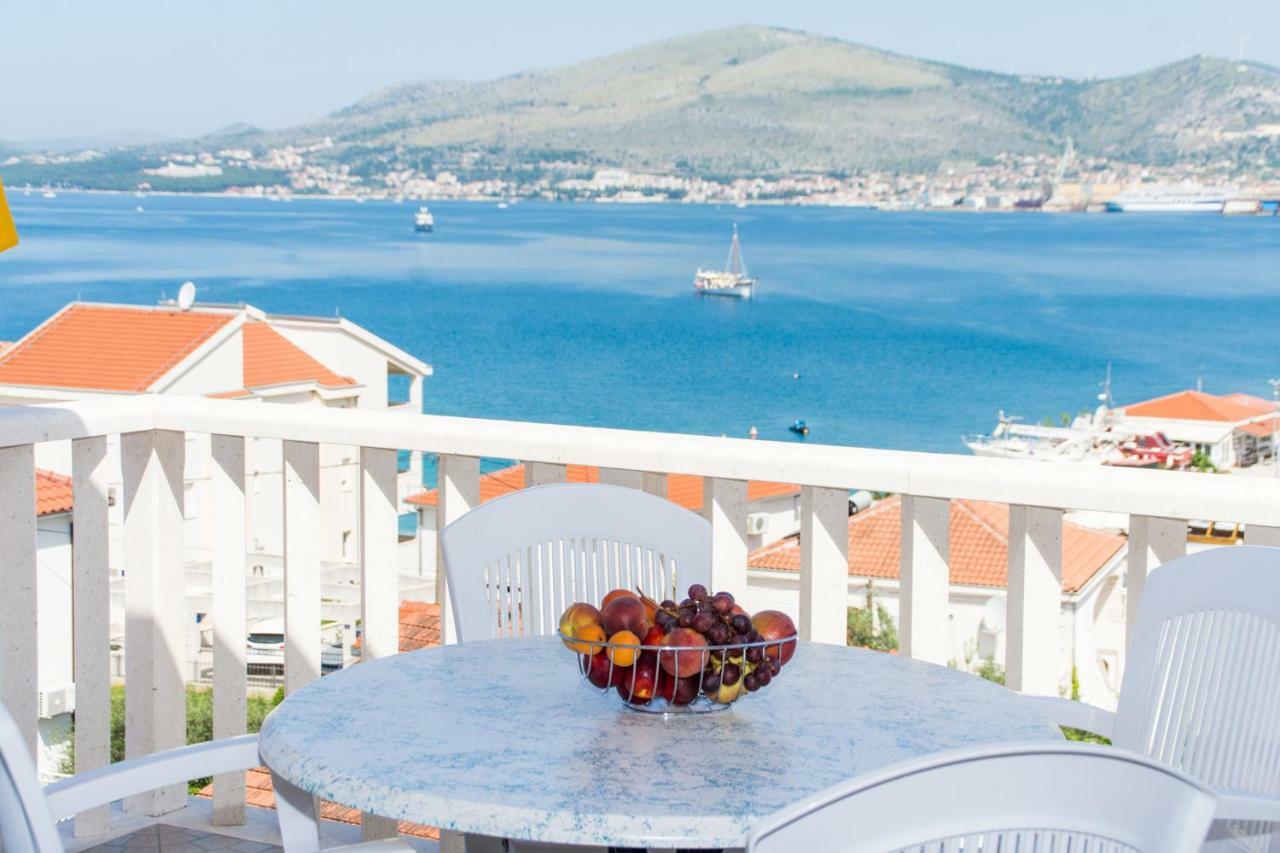 Apartmani Juric Trogir Ngoại thất bức ảnh