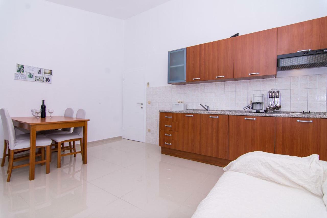 Apartmani Juric Trogir Ngoại thất bức ảnh