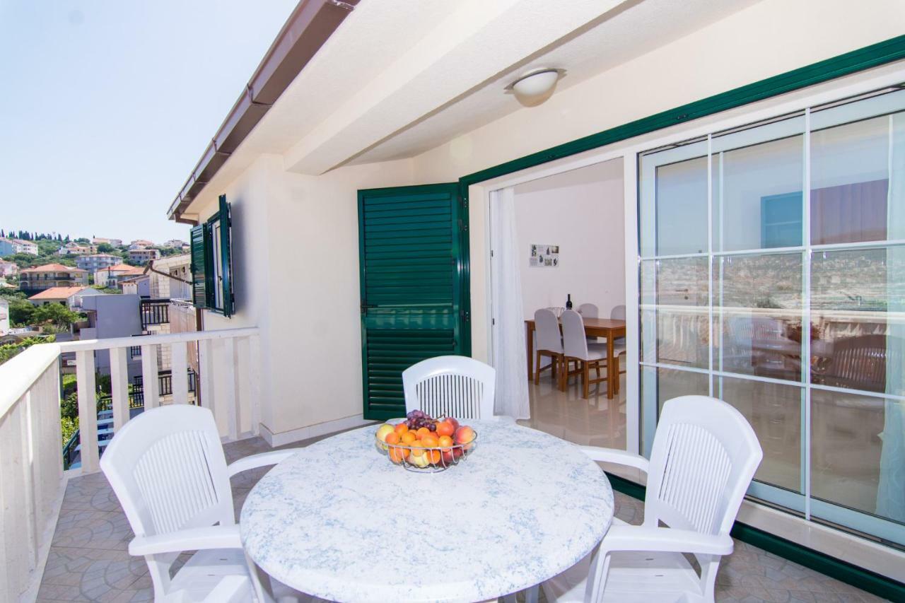 Apartmani Juric Trogir Ngoại thất bức ảnh