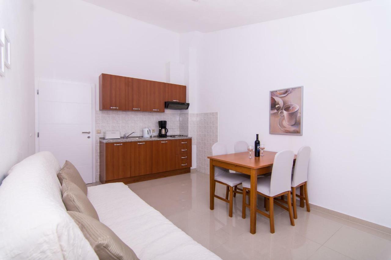 Apartmani Juric Trogir Ngoại thất bức ảnh
