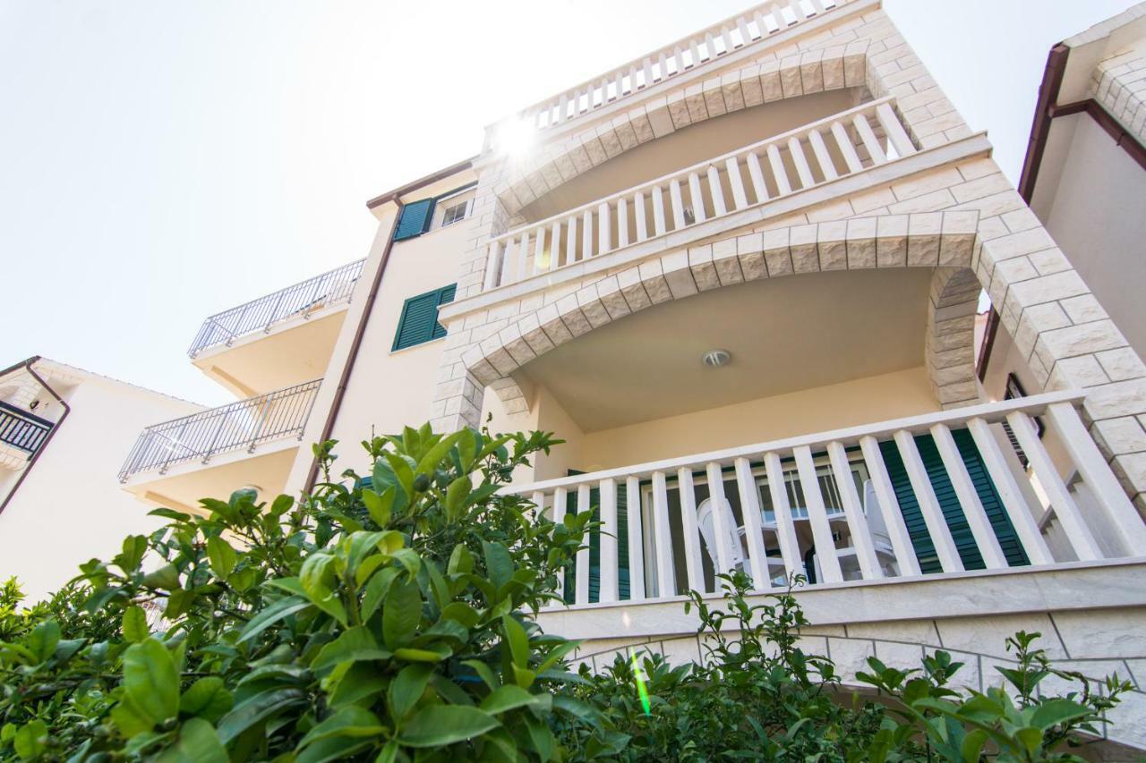 Apartmani Juric Trogir Ngoại thất bức ảnh