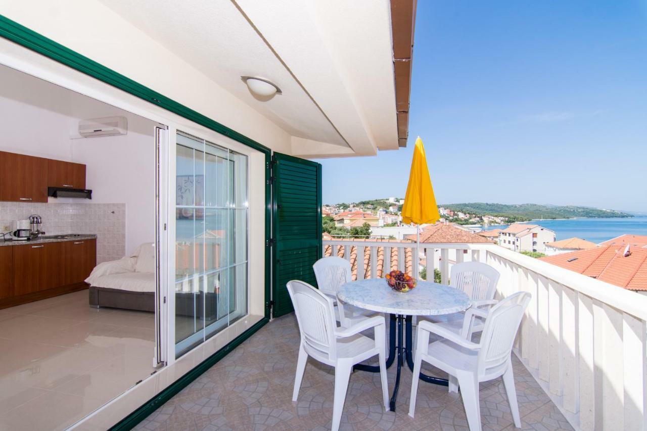 Apartmani Juric Trogir Ngoại thất bức ảnh
